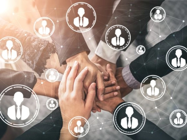 Team commercial, dedicato alla vendita sviluppo clienti e crescita aziendale efficace. Team commercial, dedicato alla vendita sviluppo clienti e crescita aziendale efficace.