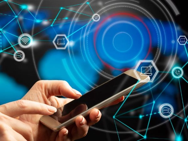 Ridurre l’incertezza, aumentare la probabilità che l’utente resti in contatto con la struttura. Ridurre l’incertezza, aumentare la probabilità che l’utente resti in contatto con la struttura.
