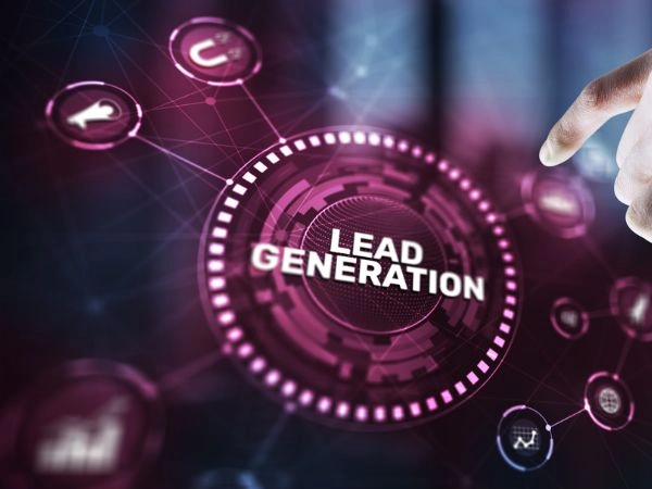 Analizzano comportamenti, micro-interazioni, segnali di intenzione e dati distribuiti lungo tutto il customer journey.