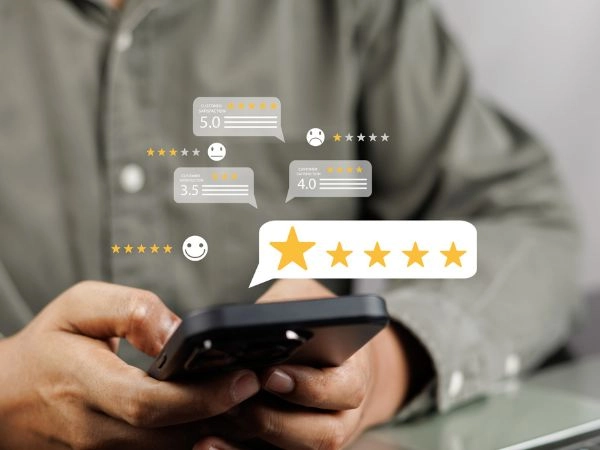 Le recensioni rappresentano una delle principali fonti utilizzate dall'AI per comprendere la qualità percepita di un'attività locale.