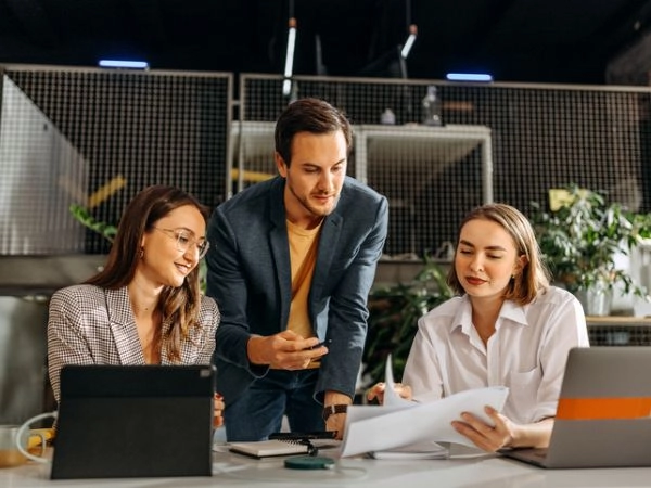 Il nuovo rapporto tra SEO e contenuti generativi Il nuovo rapporto tra SEO e contenuti generativi
